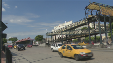 La av. de las Américas, en Guayaquil, será cerrada al tránsito vehicular este 24 de abril de 2026, por el montaje de un paso elevado.