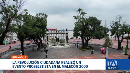 La realización de una actividad política en uno de los sitios más turísticos de Guayaquil abre el debate sobre la normativa del espacio público. Un reportaje de Astrid Singre