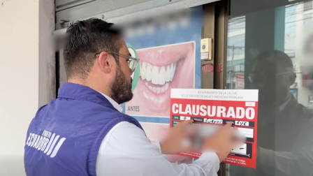La Agencia de Aseguramiento de la Calidad de los Servicios de Salud clausuró una clínica dental en La Alborada, Guayaquil, por malas condiciones de salubridad.