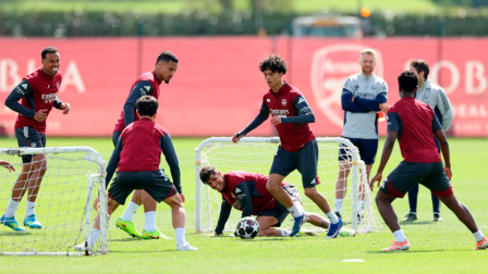 Un entrenamiento del Arsenal en su complejo.
