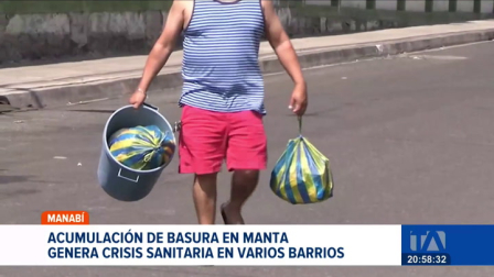 La acumulación de desechos responde a la paralización de trabajadores municipales por falta de pagos; ante el riesgo, el Gobierno dispuso al Municipio la limpieza urgente de la ciudad.