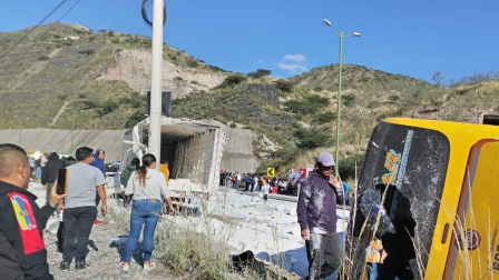 El siniestro sucedió debido a una posible falla en los frenos del bus.