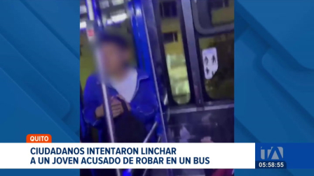 El sospechoso fue sorprendido en flagrancia aprovechando la aglomeración en un bus. La indignación ciudadana casi termina en tragedia. Un reportaje de Gustavo Jaramillo