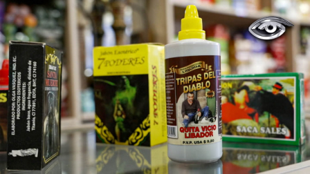 Se venden como soluciones fáciles y seguras, pero bajo la etiqueta “natural” circulan productos sin registro sanitario que llegan a miles de consumidores. Acompañamos a la autoridad en un operativo en el que se retiraron más de 8.000 unidades; detrás, fórmulas inciertas y promesas sin sustento. Las analizamos en laboratorio y los resultados son inquietantes.