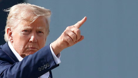 Donald Trump pidió el despido de un periodista por una parodia de la Casa Blanca.