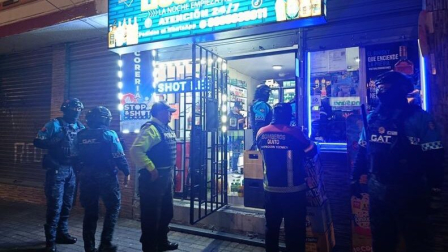 Un menor fue hallado en un bar clandestino en el sur de Quito.