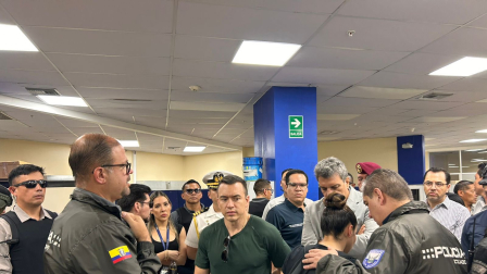 Daniel Noboa en operativo de allanamiento en oficinas de CNEL