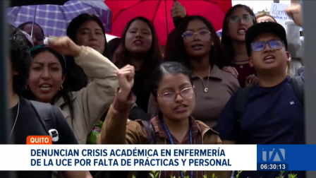 Estudiantes y docentes de la UCE exigen soluciones ante la falta de clases prácticas y la escasez de profesores. Además, profesores denuncian falta de pagos. Un reportaje de Brigette Mancheno