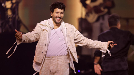 Sevastián Yatra movió la economía en Quito con su concierto de abril