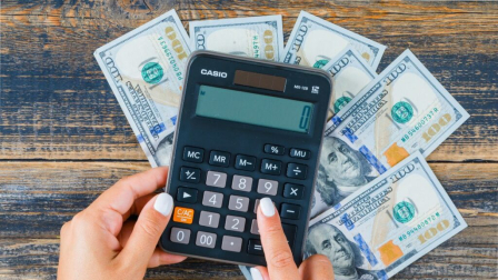 El Ministerio de Trabajo tiene una calculadora para saber cuánto se gana por hora en Ecuador