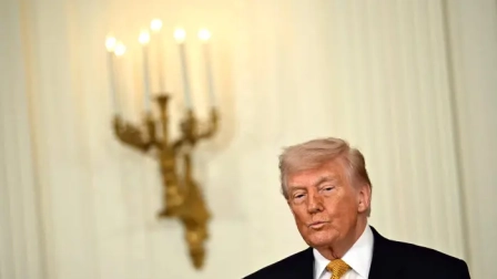 Tribunal de EE.UU. anula el arancel global del 10% de Trump por falta de sustento legal
