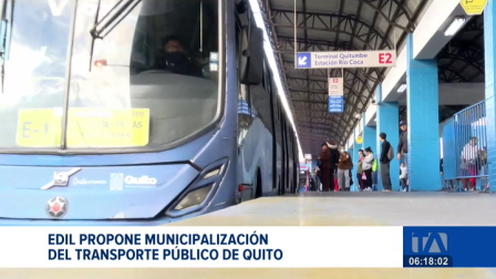 Tras las paralizaciones calificadas como "chantaje" por el Municipio, surge la opción de que el Cabildo asuma la gestión directa de todas las rutas. Un reportaje de Stephany Paz