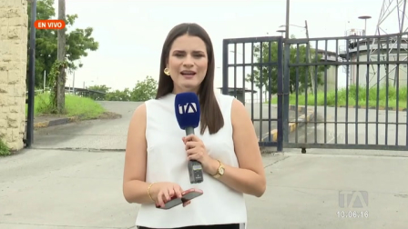 Conductores de tanqueros denuncian que en la terminal de Petroecuador en Guayaquil el despacho se realiza bajo un sistema de cupos; la situación genera incertidumbre en las estaciones de servicio de las dos ciudades principales del país.