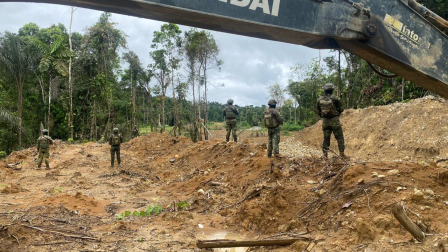 El hallazgo de la red de electricidad en Sucumbíos se dio durante un patrullaje militar por la frontera