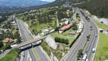 La Ruta Viva fue parcialmente cerrada por un choque múltiple.