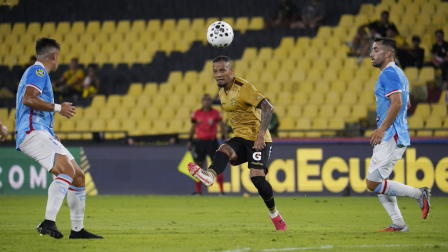 Un partido de Manta frente a Barcelona por la fecha 12 de la LigaPro