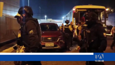 Las autoridades reportan allanamientos y decomiso de armas y droga como resultado de los operativos reforzados bajo el estado de excepción.