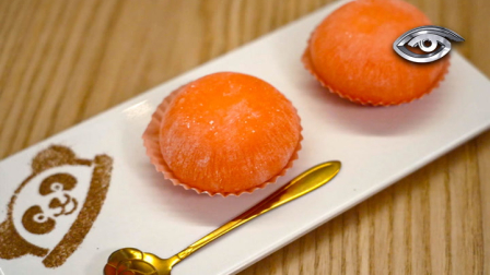 Suave, elástico y diferente a cualquier otro postre. El mochi, elaborado con arroz glutinoso y rellenos tan inesperados como frejol dulce, nació en Japón como un alimento ceremonial ligado a la prosperidad y los nuevos comienzos. Hoy, mientras conquista paladares en todo el mundo, mantiene viva una historia de rituales, memoria y tradición.