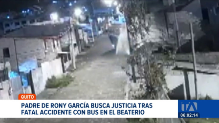 El padre del joven fallecido acudió al Complejo Judicial Sur para vigilar el avance del proceso legal contra la compañía de transporte. Un reportaje de Gustavo Jaramillo
