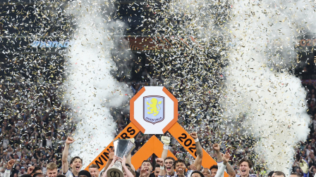 El festejo del Aston Villa con el título de campeón