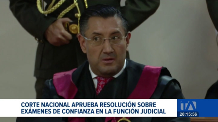 Con 13 votos a favor y 2 en contra, el Pleno del tribunal emitió observaciones sobre la definición, metodología y alcance de las evaluaciones a los servidores. Un reportaje de María Gracia Chacón