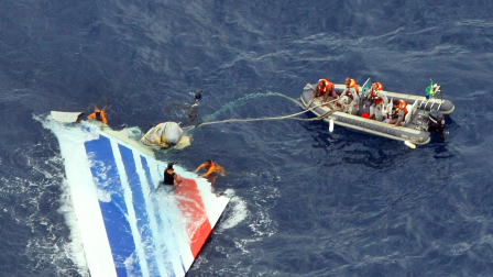 Un avión de Air France se estrelló en el océano Atlántico y dejó 228 muertos.