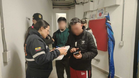 Dos hombres fueron sancionados por ingresar en estado etílico al Metro de Quito.