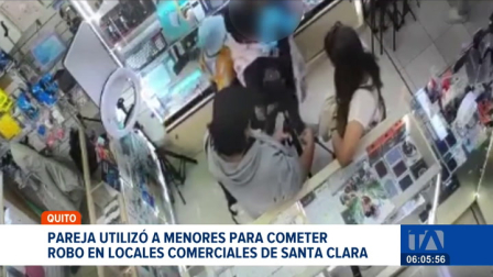 Cámaras de seguridad registraron la indignante modalidad de robo en Quito, donde adultos manipulan a niños para distraer y sustraer pertenencias. Un reportaje de Gustavo Jaramillo