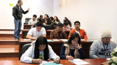 Los aspirantes a un cupo de educación superior deben realizar el Registro Nacional.