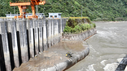 La generación eléctrica se detiene por exceso o falta de lluvias.