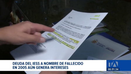 Familiares de persona fallecida denuncian que el IESS sigue generando intereses de una deuda. Analistas señalan fallas en el cruce de datos.  Un reportaje de Brigette Mancheno