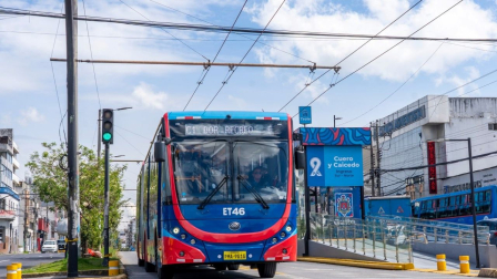El trolebús y la ecovía modificarán su operación este domingo 31 de mayo por la carrera 15K