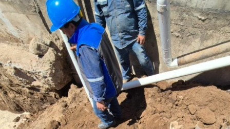 Corte de agua afecta a Guápulo, La Floresta y González Suárez por tubería rota.