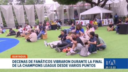 Decenas de fanáticos se dieron cita en locales comerciales y puntos públicos de Guayaquil para seguir el partido. Hinchas celebran el triunfo de Pacho. Un reportaje de Ricardo Cruzatty