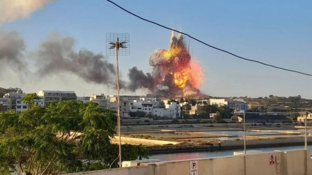 Una potente explosión ocurrida la mañana del 1 de junio en una fábrica de fuegos artificiales en el norte de Malta dejó al menos dos personas heridas y provocó daños en explotaciones ganaderas cercanas.