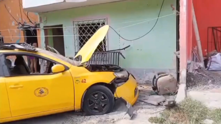 Varias viviendas resultaron afectadas por un ataque con explosivos en Esmeraldas.