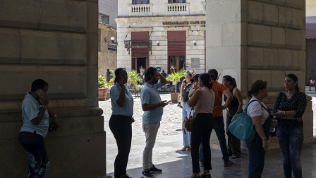 Los habitantes evacuaron de edificios tras un terremoto de 6,1 sacudió Cuba este lunes 8 de junio de 2026.