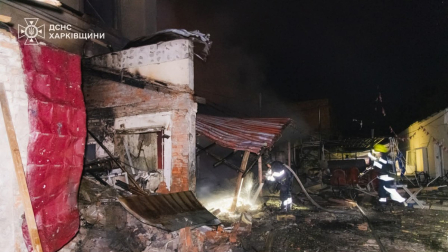 Un edificio quedó destruido tras un ataque ruso a Irán.