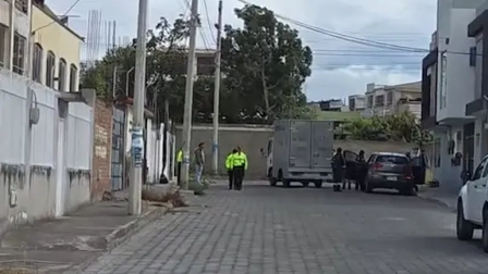 Guía penitenciaria fue asesinada tras un ataque armado en Riobamba.