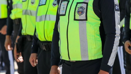 Un agente de tránsito de Quito fue sentenciado por pedir dinero a un conductor para no multarlo.