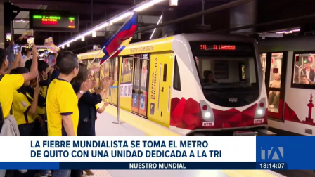 La fiebre mundialista llega al sistema de transporte, decorando uno de sus trenes desde este viernes. Un reportaje de Ismenia Solórzano