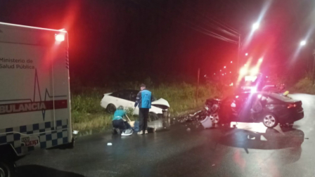 Carro accidentado en la vía Puyo-Baños, la madrugada del 13 de junio