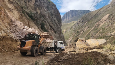 Vía Cuenca-Girón-Pasaje