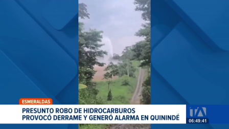 Una presunta perforación clandestina para el robo de combustible causó una rotura en la línea de transporte, provocando un derrame en Quinindé. Un reportaje de Gregory Rosero