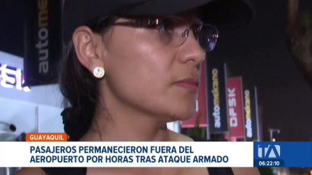 Pasajeros vivieron horas de incertidumbre y temor en los exteriores de la terminal aérea debido al cierre de los accesos por seguridad. Un reportaje de Camila Guevara