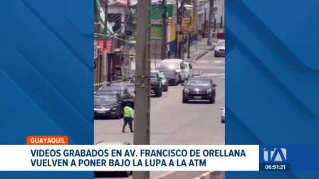 Dos uniformados de la ATM fueron grabados en la av. Francisco de Orellana mientras realizaban detenciones y emitían presuntas citaciones vehiculares. Un reportaje de Ever Moreira