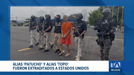 Cabecillas de "Los Choneros" fueron enviados a Estados Unidos bajo estrictas medidas de seguridad. Ambos enfrentarán juicios vinculados al narcotráfico. Un reportaje de Camila Guevara