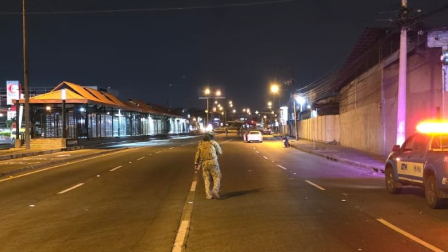 Un siniestro ocurrió en la vía a Daule, cerca de la parada de Metrovía Gallegos Lara, sentido hacia el norte.