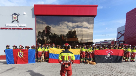 Ecuador despliega especialistas de búsqueda y rescate