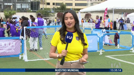 Con la esperanza intacta, hinchas y comerciantes  se preparan previo al cotejo clave de Ecuador vs. Alemania. Un reportaje de María Fernanda Utreras